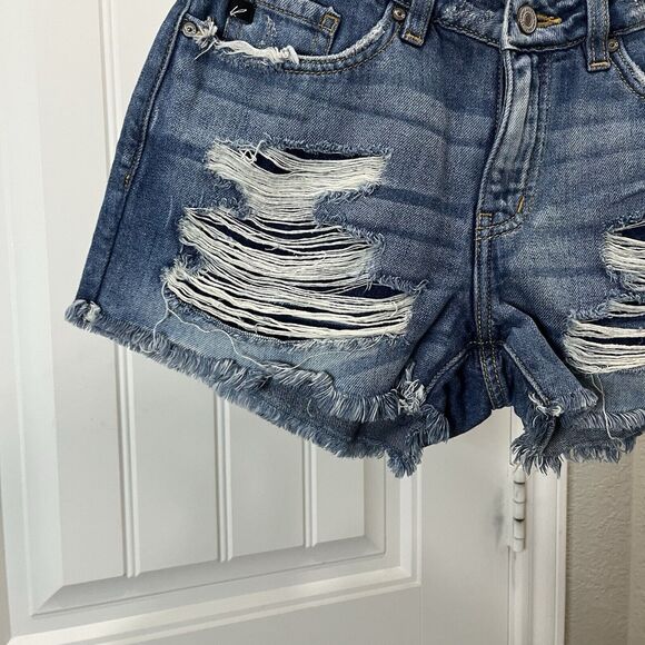 Kancan Estilo Denim Raw Hem Distressed Jean Shorts Size 7/27 KC8377M Medium Wash - Picture 3 of 10